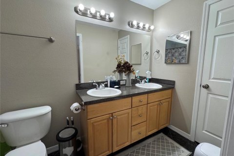 House in Tampa, Florida 3 bedrooms, 143.26 sq.m. № 1827784 - photo 18