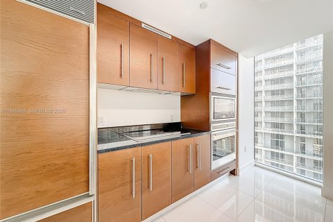 Condominio en alquiler en Miami, Florida, 2 dormitorios, 108.51 m2 № 2006773 - foto 7