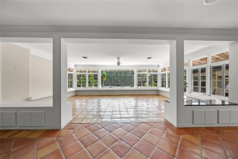 Villa ou maison à louer à Sarasota, Floride: 4 chambres, 288.46 m2 № 2427246 - photo 6