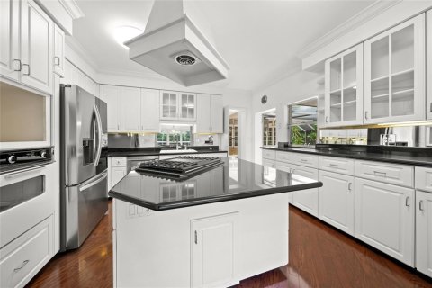 Villa ou maison à louer à Sarasota, Floride: 4 chambres, 288.46 m2 № 2427246 - photo 16