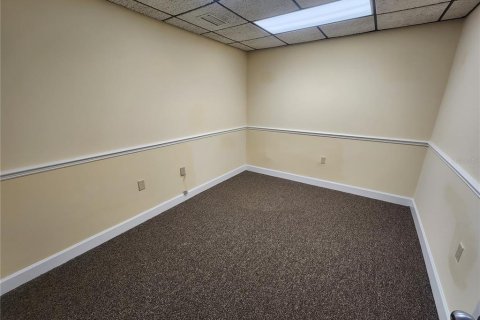 Propiedad comercial en alquiler en Gainesville, Florida, 569.03 m2 № 2285266 - foto 10
