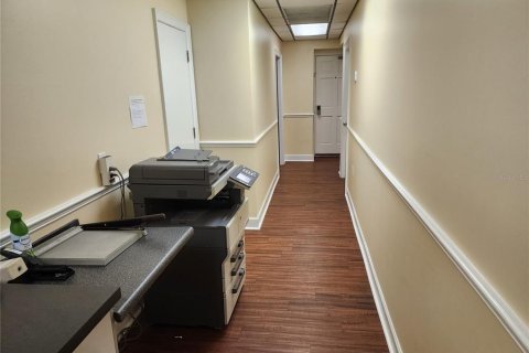 Propiedad comercial en alquiler en Gainesville, Florida, 569.03 m2 № 2285266 - foto 6