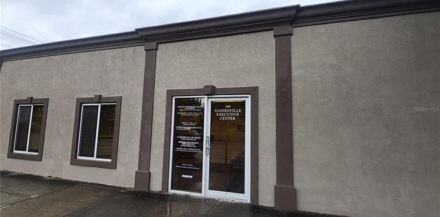 Propiedad comercial en Gainesville, Florida 569.03 m2 № 2285266