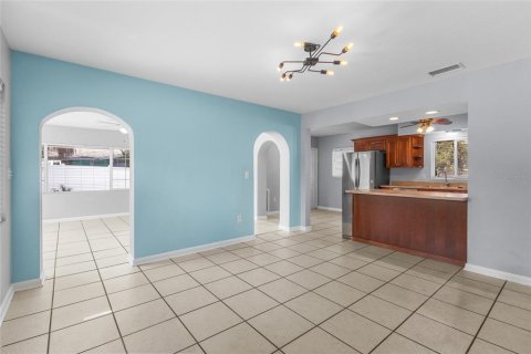 House in Tarpon Springs, Florida 2 bedrooms, 120.49 sq.m. № 2236114 - photo 16