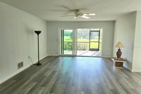 Купить кондоминиум в Сарасота, Флорида 6 комнат, 122.91м2, № 1061765 - фото 9