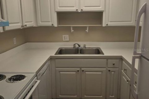 Apartment in Tampa, Florida 2 bedrooms, 1521.18 sq.m. № 1898406 - photo 5