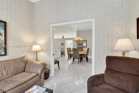 Villa ou maison à vendre à Boynton Beach, Floride: 3 chambres, 190.36 m2 № 2060524 - photo 13