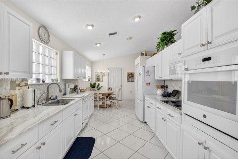 Villa ou maison à vendre à Boynton Beach, Floride: 3 chambres, 190.36 m2 № 2060524 - photo 21