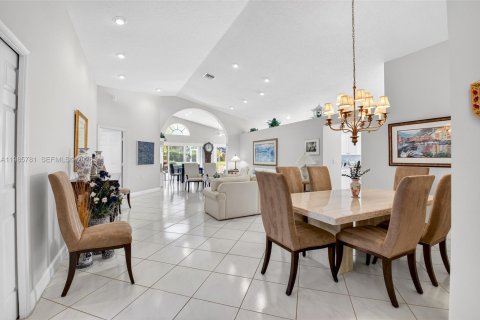 Villa ou maison à vendre à Boynton Beach, Floride: 3 chambres, 190.36 m2 № 2060524 - photo 15