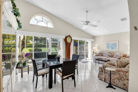 Villa ou maison à vendre à Boynton Beach, Floride: 3 chambres, 190.36 m2 № 2060524 - photo 17