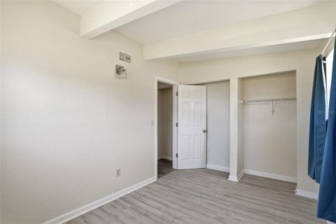 House in Punta Gorda, Florida 3 bedrooms, 128.39 sq.m. № 2092868 - photo 26
