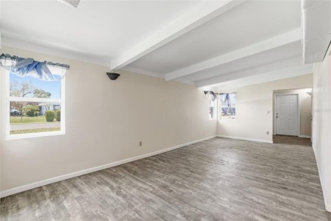 House in Punta Gorda, Florida 3 bedrooms, 128.39 sq.m. № 2092868 - photo 4
