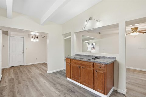House in Punta Gorda, Florida 3 bedrooms, 128.39 sq.m. № 2092868 - photo 8