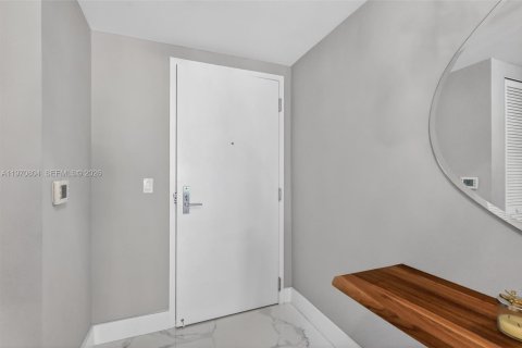 Снять в аренду кондоминиум в Санни-Айлс-Бич, Флорида 3 спальни, 143.16м2, № 2036228 - фото 15