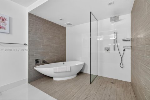 Снять в аренду кондоминиум в Санни-Айлс-Бич, Флорида 3 спальни, 143.16м2, № 2036228 - фото 27