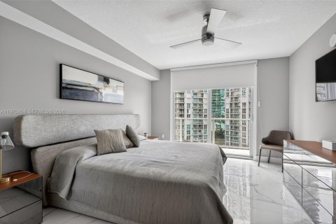 Снять в аренду кондоминиум в Санни-Айлс-Бич, Флорида 3 спальни, 143.16м2, № 2036228 - фото 18