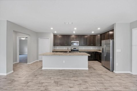 Casa en venta en Port Charlotte, Florida, 4 dormitorios, 200.76 m2 № 1913443 - foto 8