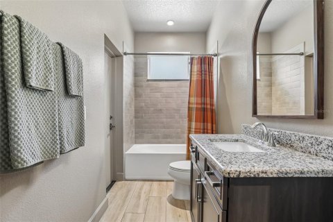 Casa en venta en Orlando, Florida, 4 dormitorios, 230.12 m2 № 2384487 - foto 21
