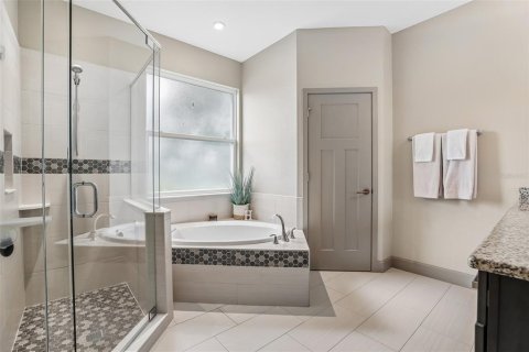 Casa en venta en Orlando, Florida, 4 dormitorios, 230.12 m2 № 2384487 - foto 19