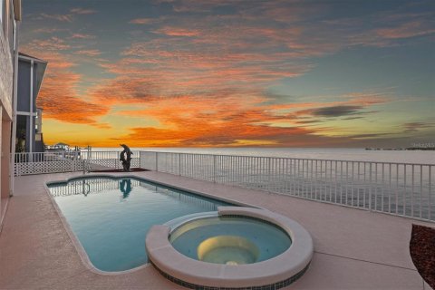 Villa ou maison à vendre à Hudson, Floride: 3 chambres, 221.11 m2 № 2226613 - photo 5