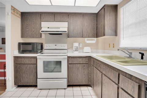 Condominio en venta en Belleair Bluffs, Florida, 1 dormitorio, 88.54 m2 № 1553524 - foto 15