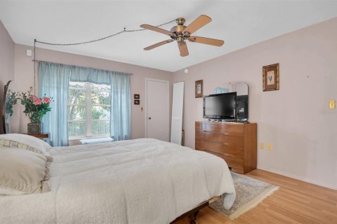 Condominio en venta en Belleair Bluffs, Florida, 1 dormitorio, 88.54 m2 № 1553524 - foto 20