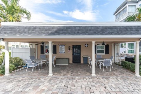 Condominio en venta en Belleair Bluffs, Florida, 1 dormitorio, 88.54 m2 № 1553524 - foto 29