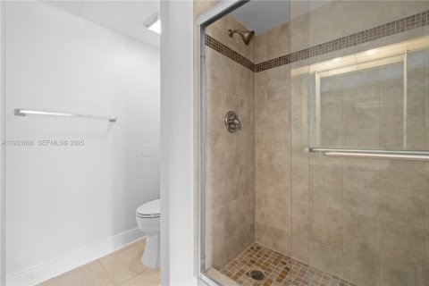 Touwnhouse à louer à Miami Lakes, Floride: 4 chambres, 203.46 m2 № 1991462 - photo 16