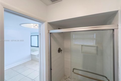 Touwnhouse à louer à Miami Lakes, Floride: 4 chambres, 203.46 m2 № 1991462 - photo 29