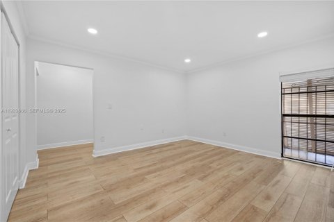 Touwnhouse à louer à Miami Lakes, Floride: 4 chambres, 203.46 m2 № 1991462 - photo 18