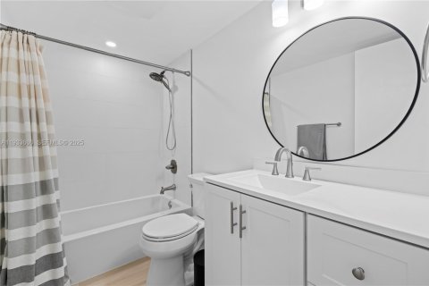 Touwnhouse à louer à Miami Lakes, Floride: 4 chambres, 203.46 m2 № 1991462 - photo 22