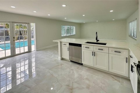 Casa en venta en North Miami, Florida, 3 dormitorios, 163.88 m2 № 2046735 - foto 22