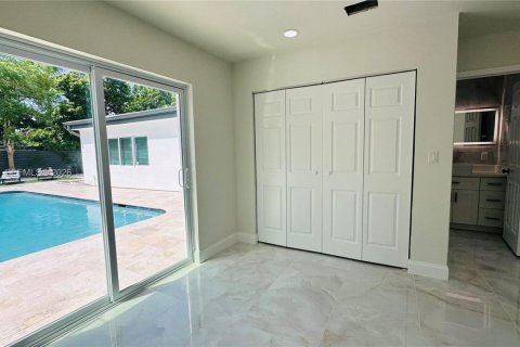 Casa en venta en North Miami, Florida, 3 dormitorios, 163.88 m2 № 2046735 - foto 8