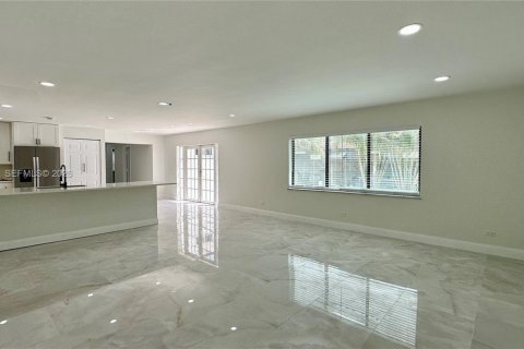 Casa en venta en North Miami, Florida, 3 dormitorios, 163.88 m2 № 2046735 - foto 27