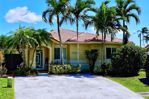 Villa ou maison à vendre à Miami, Floride: 3 chambres, 128.67 m2 № 1929595 - photo 1