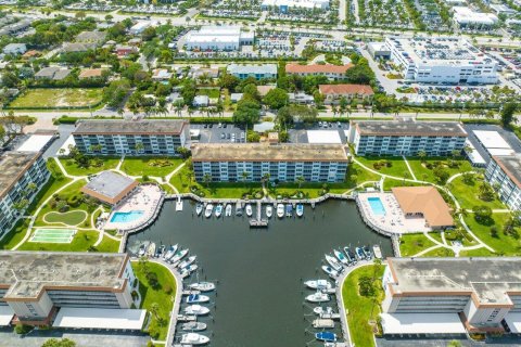 Condominio en venta en Delray Beach, Florida, 2 dormitorios, 111.48 m2 № 1093629 - foto 1