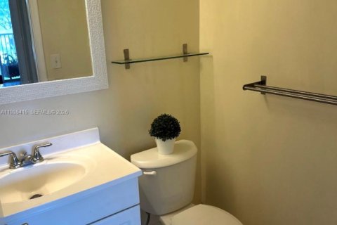 Снять в аренду кондоминиум в Пемброк-Пайнс, Флорида 2 спальни, 88.63м2, № 2062550 - фото 10