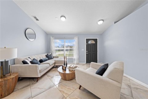 House in Kissimmee, Florida 4 bedrooms, 161.09 sq.m. № 1842995 - photo 9