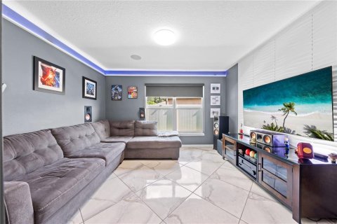 House in Kissimmee, Florida 4 bedrooms, 161.09 sq.m. № 1842995 - photo 10