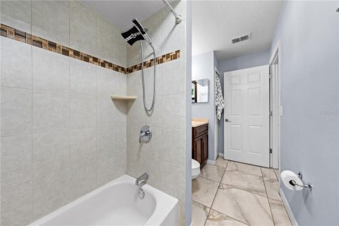 House in Kissimmee, Florida 4 bedrooms, 161.09 sq.m. № 1842995 - photo 28