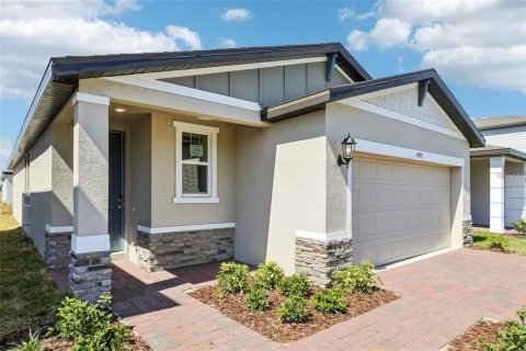 House in Winter Haven, Florida 3 bedrooms, 137.77 sq.m. № 1777504 - photo 3