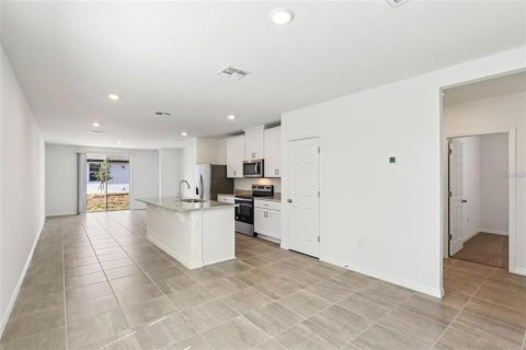 House in Winter Haven, Florida 3 bedrooms, 137.77 sq.m. № 1777504 - photo 5