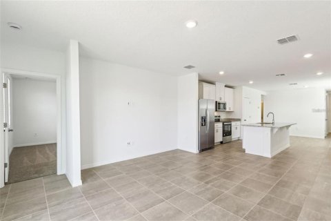 House in Winter Haven, Florida 3 bedrooms, 137.77 sq.m. № 1777504 - photo 8