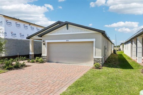 House in Winter Haven, Florida 3 bedrooms, 137.77 sq.m. № 1777504 - photo 2