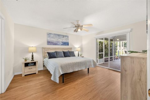 House in The Villages, Florida 3 bedrooms, 154.96 sq.m. № 2351684 - photo 11