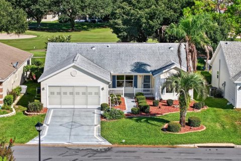 House in The Villages, Florida 3 bedrooms, 154.96 sq.m. № 2351684 - photo 3