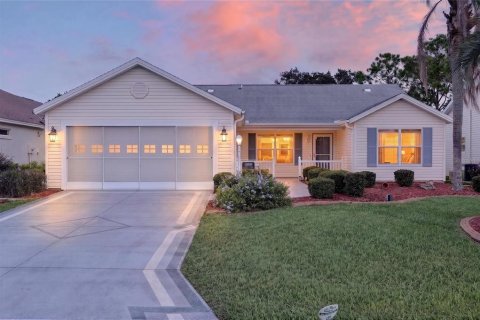 House in The Villages, Florida 3 bedrooms, 154.96 sq.m. № 2351684