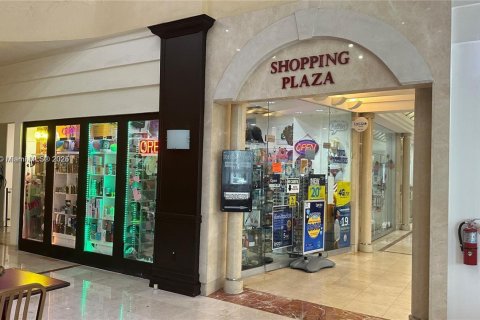 Condo in Sunny Isles Beach, Florida  № 1959362 - photo 5