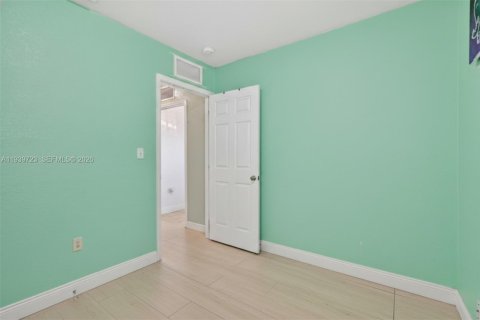 Купить виллу или дом в Мирамар, Флорида 3 спальни, 143.81м2, № 2005985 - фото 26