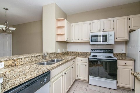 Copropriété à vendre à Riverview, Floride: 3 chambres, 113.34 m2 № 2156824 - photo 11